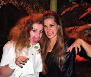 Zombie Mode On Obóz fabularny 10-14 / 14-18 lat fabuła obozu: nastała apokalipsa zombie! Wszyscy uczestnicy będą podróżować po zrujnowanym Świecie walcząc z plagą żywych trupów.