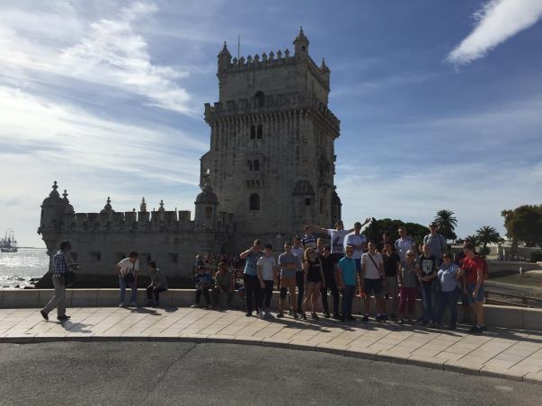 Przywitała nas ciepła słoneczna Lizbona ) Po przyjeździe na miejsce do Barcelos Friends.