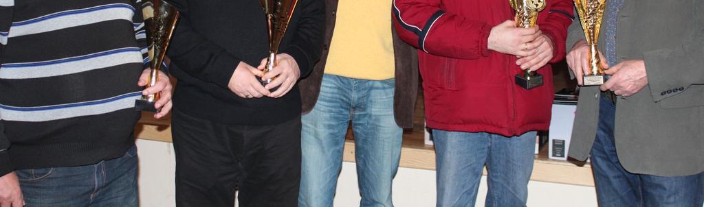 45 2 Turniej Par na maksy (16 par) 7. A Fronczak - K Michalczyk 52.31 8. H Borzym - B Pszczoła 50.12 9. M Grodzki - J Kamiński 49.16 1. Jakub Kowalczyk - Zbigniew Zemanowicz 61.81 % 2.