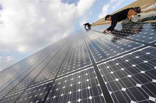 Panele fotowoltaiczne Opłacalność Okres eksploatacji instalacji solarnej wynosi ok.