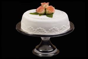 14,50 zł /porcja (Ciemny biszkopt, mus czekoladowy, wiśnie) Raca na tort mała (10 cm) 7 zł /szt. Raca na tort duża (25 cm) - 10 zł /szt.