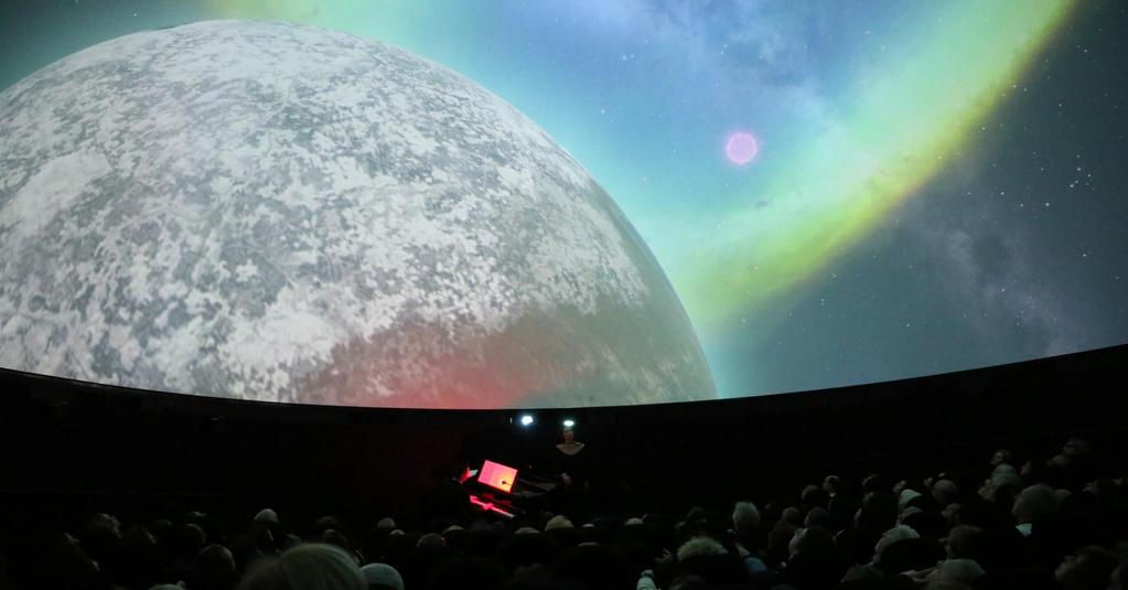 Pokazy w Planetarium EC1 Planetarium EC1 najnowocześniejsze planetarium cyfrowe w Polsce posiada obecnie w repertuarze 11 pokazów.