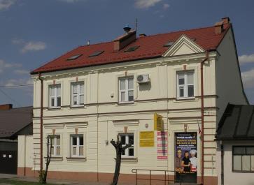 5. 422103 Technik obsługi turystycznej 6. 351103 Technik teleinformatyk 7. 343404 Technik żywienia i usług gastronomicznych BRANŻOWA SZKOŁA I STOPNIA "UNIWEREK" W KOŃSKICH ul. Piłsudskiego marsz.