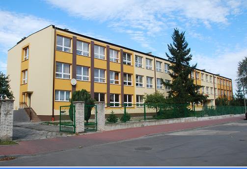 ZESPÓŁ SZKÓŁ SAMOCHODOWO USŁUGOWYCH W SKARŻYSKU- KAMIENNEJ ul. Wasilewskiego Oseta 5 26-110 Skarżysko-Kamienna tel.: 41 2511834 e-mail: zssu.skarzysko@gmail.com strona internetowa: www.zss-u.pl 1.