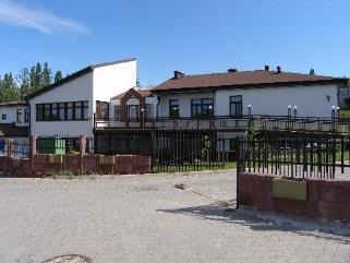 : 41 2747544 e-mail: starachowice@zdz.kielce.pl 1. 331403 Technik ekonomista 2. 522305 Technik handlowiec 3. 422402 Technik hotelarstwa 4. 351203 Technik informatyk 5. 333107 Technik logistyk 6.