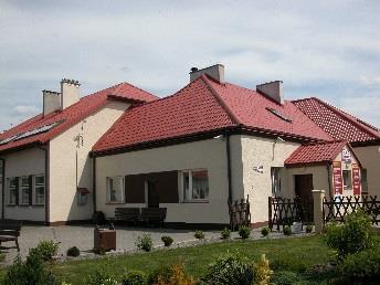 36. WŁOSZCZOWA ZESPÓŁ SZKÓŁ PONADGIMNAZJALNYCH NR 2 WE WŁOSZCZOWIE ul. Koniecpolska 40 29-100 Włoszczowa tel.: 41 3942212 e-mail: zsp2.wloszczowa@wp.pl strona internetowa: www.zsp2wloszczowa.