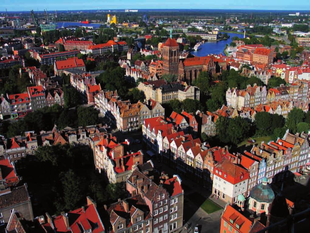 GDAŃSK CONVENTION BUREAU RAPORT 2013 fot.: Roberto Polce Urząd Miejski w Gdańsku Widok na Główne Miasto w Gdańsku związanej z turystyką biznesową, w tym Gdańsk Convention Bureau GOT.