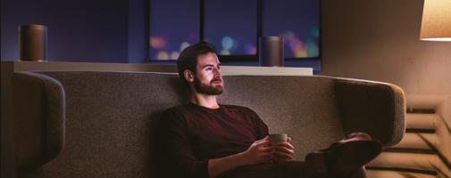 Zanurz się w dźwięku CINEMA DSP 3D Unikatowa technologia tworzenia pola dźwiękowego, opracowana przez firmę Yamaha, powstała w wyniku połączenia zmierzonych danych pola dźwięku z cyfrowym