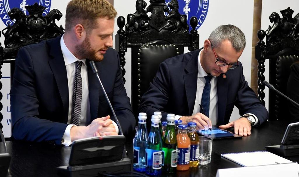 PRACOWNIA SYMULACJI KARDIOLOGICZNEJ projekt przewiduje realizację kursów z kardiologii wykraczających poza