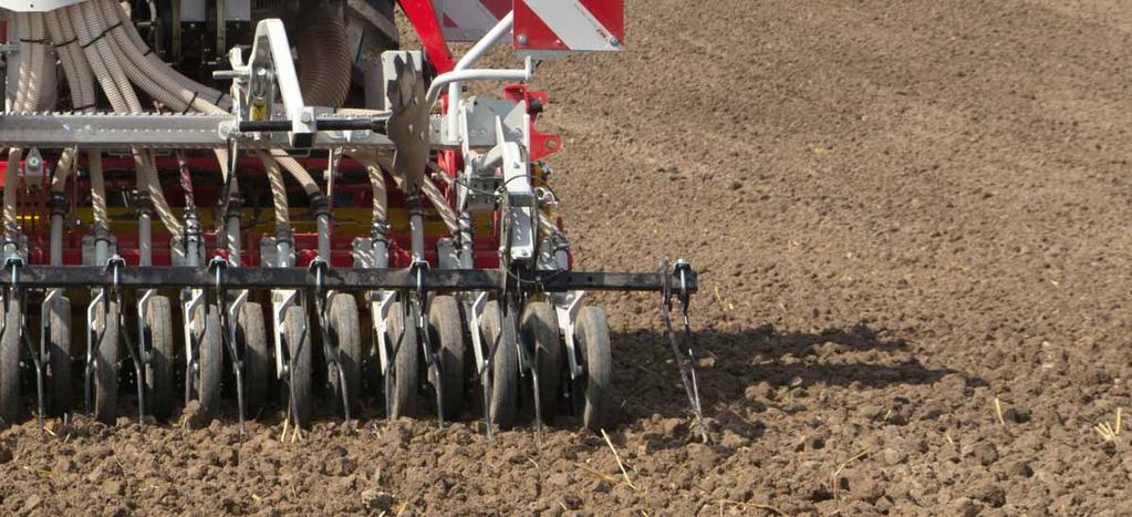 Niesterowane wyloty można przy większych odstępach w rzędzie mechanicznie zablokować.
