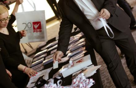 10 Rejestracja na IX Kongres Stolarki Polskiej W Holu Głównym Hotelu Grand Tiffi będzie znajdować się również Recepcja IX Kongresu Stolarki Polskiej.