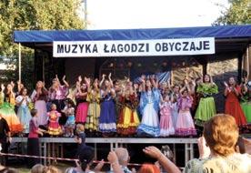 ponadgimnazjalnych Odsłonięcie pomnika w Chełmnie nad Nerem Commemoration in Chełmno on the Ner Pomniko rypyrybnytko dre Chełmno nad Nerem Warsztaty Historia i kultura Romów i Sinti Międzynarodowy