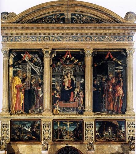 perspektywicznym Mantegna ukazał siedzące na balustradzie pawie oraz opierające się o nią postacie kobiece i uskrzydlone putta zaglądające do wnętrza komnaty, a także znajdujące się tam przedmioty: