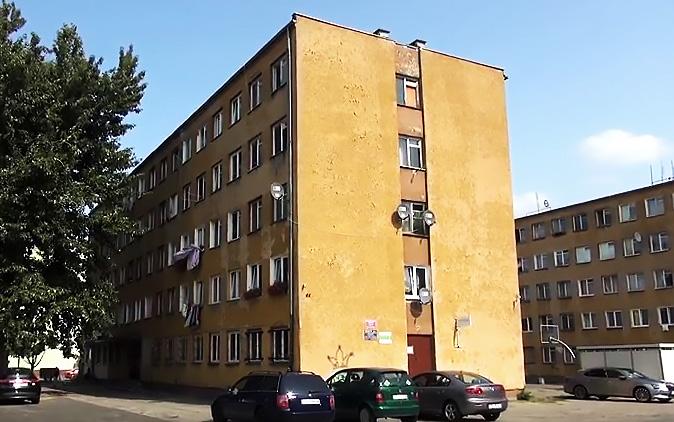 Największa emisja dwutlenku węgla następuje bowiem w budynkach użyteczności publicznej np. w szkołach, obiektach sportowych, budynkach komunalnych czy urzędach.