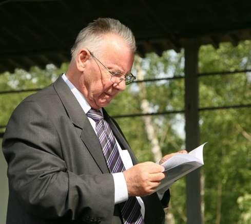 rozwiązywano terenowe zadania geodezyjne i przyswajano sobie nowe rozwiązania