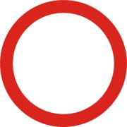 W tej sytuacji kierujący stojącym pojazdem: a. może dojechać do sygnalizatora b.