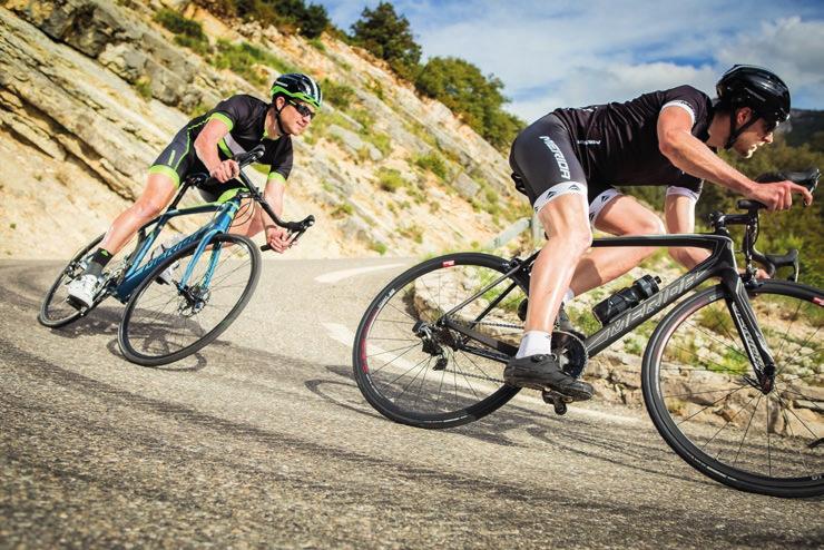 Sprawdź, co zyskasz. Poznaj bliżej nasze wyjazdy. Treningi pod okiem doświadczonych zawodników w tym obecnego mistrza Polski w maratonie MTB Dariusza Batka.