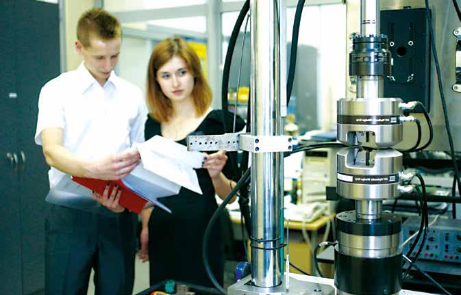 8 WYDZIAŁ MECHANICZNY POLITECHNIKI BIAŁOSTOCKIEJ ÆÆkierunek studiów: mechanika i budowa maszyn studia II stopnia Absolwent studiów II stopnia ma zaawansowaną wiedzę z zakresu mechaniki, optymalnego