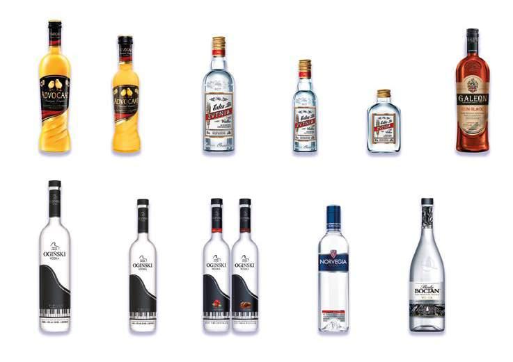 CHOPIN RYE 40% 0,7 L + 2 MINIATURKI CHOPIN ADVOCAAT 20%:, 0,2 L 26,49 + Vat 32,58 PAKIET 24 + 1 GRATIS!