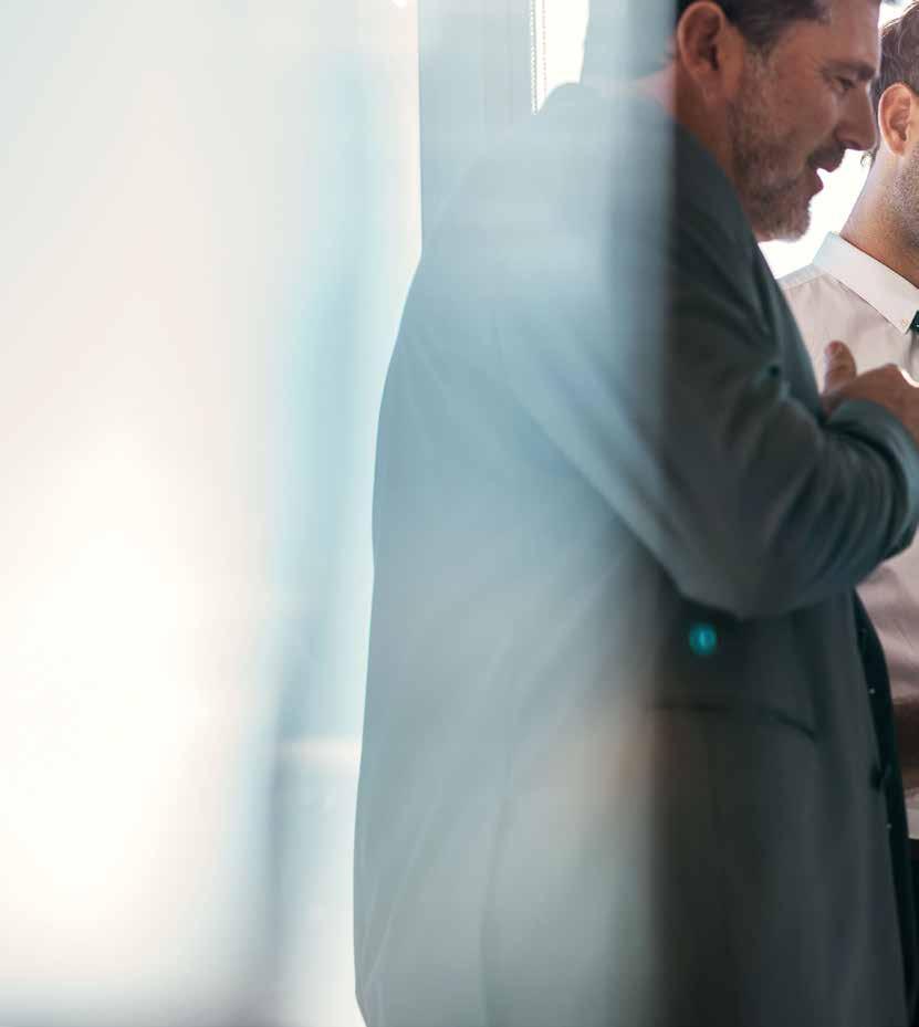 06 Łatwiejsza komunikacja. Bez wysiłku uzyskasz dostęp do cyfrowego świata, zapewniając wszystkim prostszy sposób na udostępnianie informacji z dowolnego miejsca.