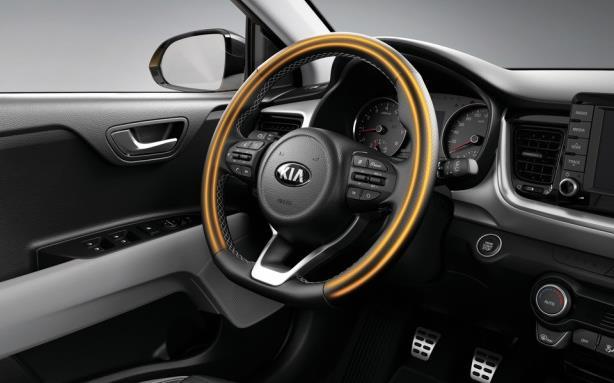 lusterkach ( XL), Kia Rear Cross Traffic Alert - system monitorowania