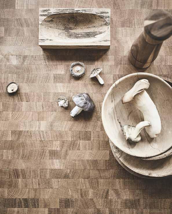 MATERIAŁY PRASOWE IKEA / MARZEC 2018 / 40 PH149671 PE668951 SKOGSÅ blat roboczy 599,- Płyta wiórowa blatu pokryta jest 3 mm wierzchnią warstwą litego dębu.