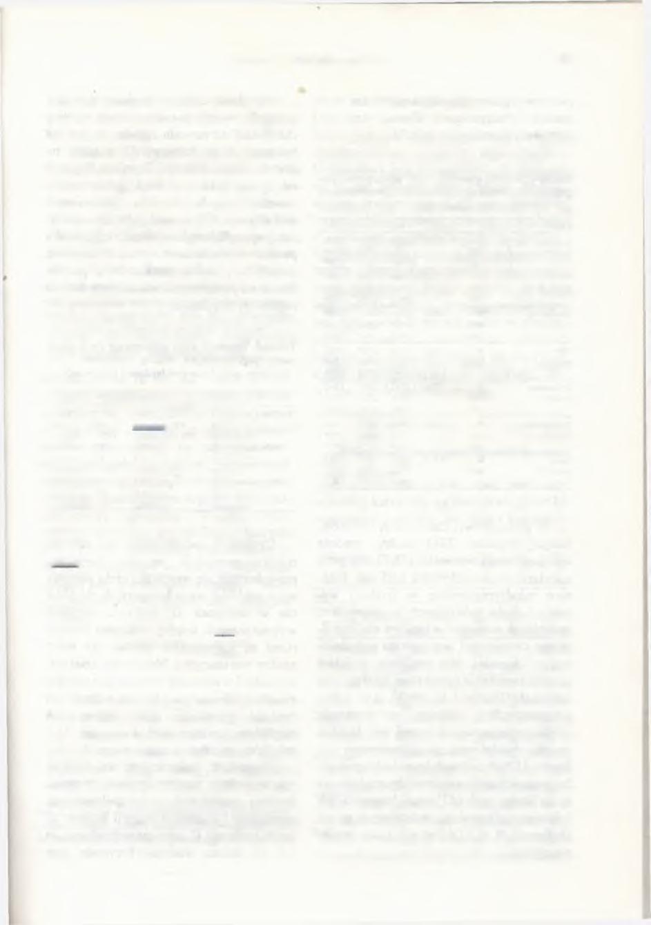 Drogi awansu chłopów polskich 93 dziesięć kategorii rodzin (zrezygnowano z nielicznych grup rolników mieszkających w miastach). Poborowi z rodzin mieszkających na wsi stanowią w tej próbie 45,8%.