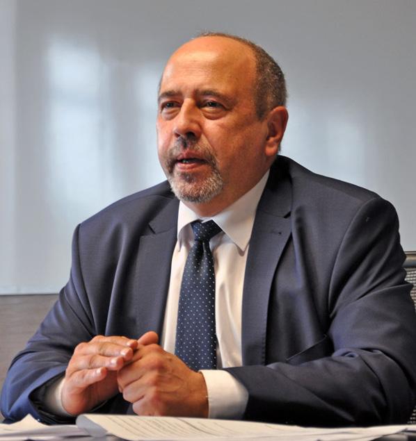 Czym jest dyplomacja? Jak wygląda rekrutacja do polskiej służby zagranicznej? Jakie wymagania formalne należy spełnić? Jakie cechy osobowościowe powinien mieć kandydat na dyplomatę?