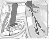 Zamocować haki kasety siatki zabezpieczającej w zaczepach stabilizacyjnych w podłodze przed fotelami tylnymi.