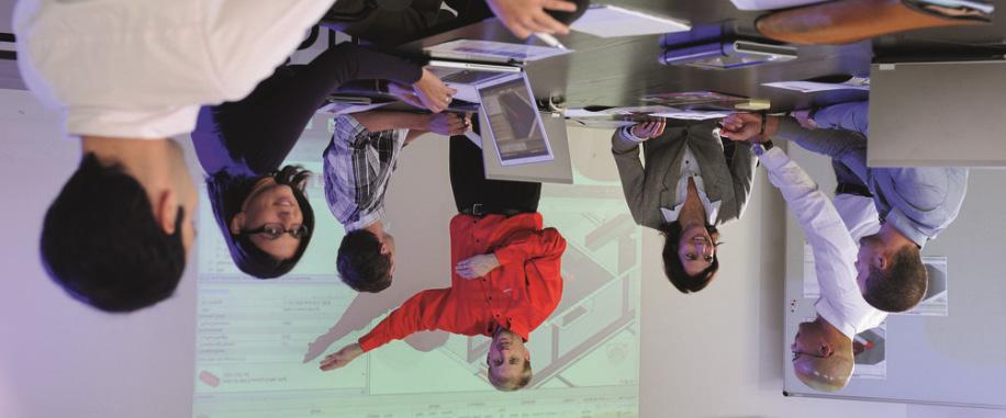 PROFESJONALNE SZKOLENIA 3.4. Rosnące wymagania Coraz więcej nowoczesnych technologii znajduje zastosowanie w budownictwie. Użycie innowacyjnych rozwiązań przynosi wiele korzyści.