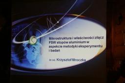 przez członków Komisji Metalurgiczno-Odlewniczej PAN, pracujących w Instytucie Metalurgii i Inżynierii Materiałowej PAN oraz na Wydz. Mat.-Fiz.-Tech.