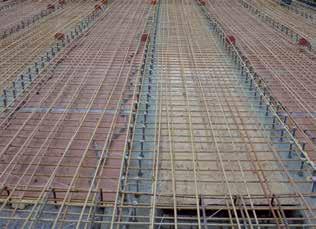 PRZEGLĄD PRODUKTÓW PRZEGLĄD REALIZACJI WYPOWIEDZI EKSPERTÓW Produkt Pręty kompozytowe ComRebars Producent: ComRebars sp. z o.o. Zastosowanie: zbrojenie betonu Pręty kompozytowe firmy ComRebars sp.