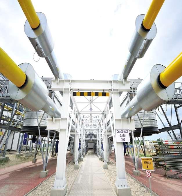 2.5. Przychody i koszty finansowe Przychody finansowe Zysk z wyceny i realizacji transakcji terminowych 93 - Przychody z tytułu odsetek 185 278 Dodatnie różnice kursowe - 30 Pozostałe przychody