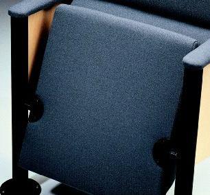 Panel perforowany Panel pełny Pełne tapicerowanie Cechy i Korzysci Pulpit składany do boku Numeracja miejsc (foteli) oraz rzędów: - Komputerowe wyszywanie w wybranym miejscu