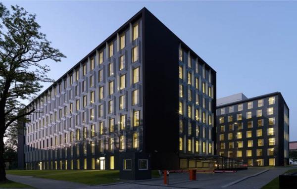 REFERENCJE OBIEKTY BIUROWE University Business Park Obiekt Klient Powierzchnia użytkowa Usługi UNIVERSITY BUSINESS PARK - Łódź GTC