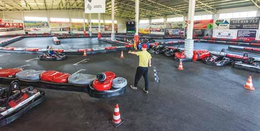 E1 Gokart Halowy Tor Kartingowy «««gdzie to jest ul. Olszewskiego 19d 25-663 Kielce www.e1gokart.pl @f1gokart tel. 797 383 710 e-mail: biuro@e1gokart.pl kiedy czynne»»» czynne: pn. pt. w godz. 14.