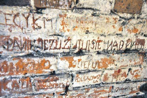 zbiory, a w godz. 18 22 podziwiać panoramę miasta z wieży widokowej. Odwiedzających czekają też inne imprezy: godz.