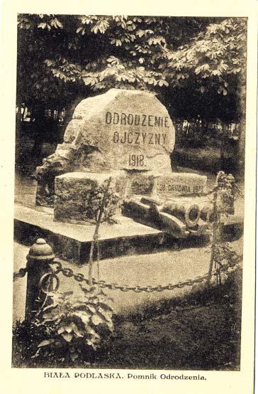 Ogromne zniszczenia jakie przyniosła I wojna światowa walki w obronie granic w latach 1919-1920 zmusiły społeczeństwo polskie do skupienia sił na odbudowie kraju.