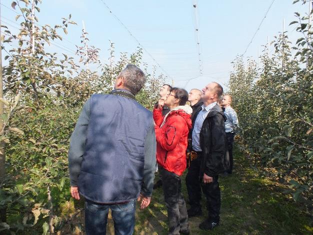 Tematyka: zagadnienia dotyczące innowacji w maszynach sadowniczych, przechowalnictwie i odmianach jabłoni, integrowanej ochrony roślin,