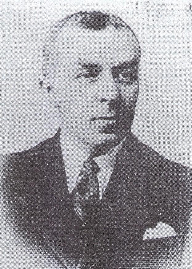 Henryk Rosiński (1883-1941) Henryk Rosiński urodził się 16 stycznia 1883 roku w Kijowie. Ukończył gimnazjum klasyczne w Kiszyniowie, a w 1906 wydział prawny Uniwersytetu Noworosyjskiego w Odessie.