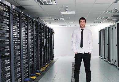 Centra przetwarzania danych Trójfazowe zasilacze UPS Eaton BladeUPS 12 60 kw Dzięki najwyższym parametrom dla ochrony środowiska, 9395 uzyskał oznaczenie An Eaton Green Solution Zaawansowana ochrona