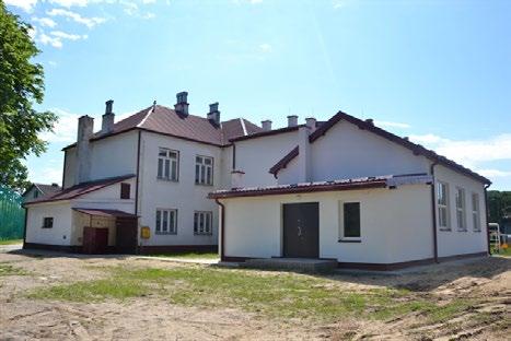 INWESTYCJE W INFRASTRUKTURĘ OŚWIATOWĄ W roku 2017 rozpoczęto rozbudowę budynku Szkoły Podstawowej im. gen. Bolesława Stachonia w Woli Wadowskiej.