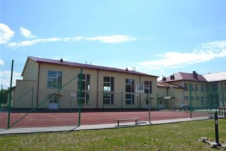 do budynku szkoły. Powierzchnia zabudowy części rozbudowywanej będzie wynosić 173 m2. Powierzchnia użytkowa części rozbudowywanej - 184,20 m2. Kubatura części rozbudowywanej - 1070 m3.