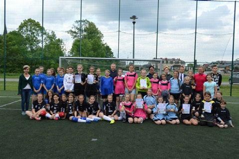 Starosta, wspólnie z Wójtem Gminy Wadowice Górne - Jerzym Kosem, otrzymali z rąk animatora wadowickiego Orlika - Anny Święch oraz Prezesa Ludowego Klubu Sportowego Piast Wadowice Górne