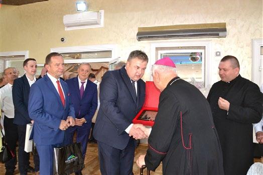 Wojciechem, swoje jubileusze święceń kapłańskich obchodzili - ks. Marian Midura (30-lecie) oraz ks. Stanisław Sito (25-lecie).