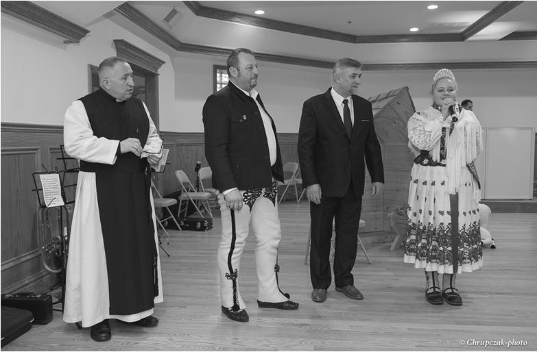 Iwonie i Monice Pałka, które podjęły się organizacji tego spotkania i czuwaniu nad sprawnym jej przebiegiem oraz wszystkim, którzy pomogli w przygotowaniu sali na spotkanie, p. Zofii Kiela, p.