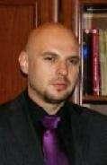 Od kilku lat nadzoruje całość prac związanych z funkcjonowaniem i realizacją projektów z zakresu audytu finansowego.