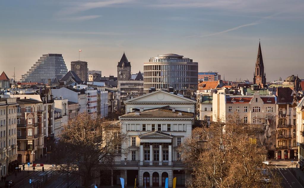 Gospodarka 15. Rozwój gospodarczy i zatrudnienie Poznań 16.