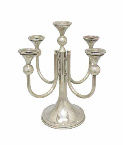 168 Kandelabr art deco l. 20 30. XX w. srebro p. 925 (sterling), m. 650 g; wys.