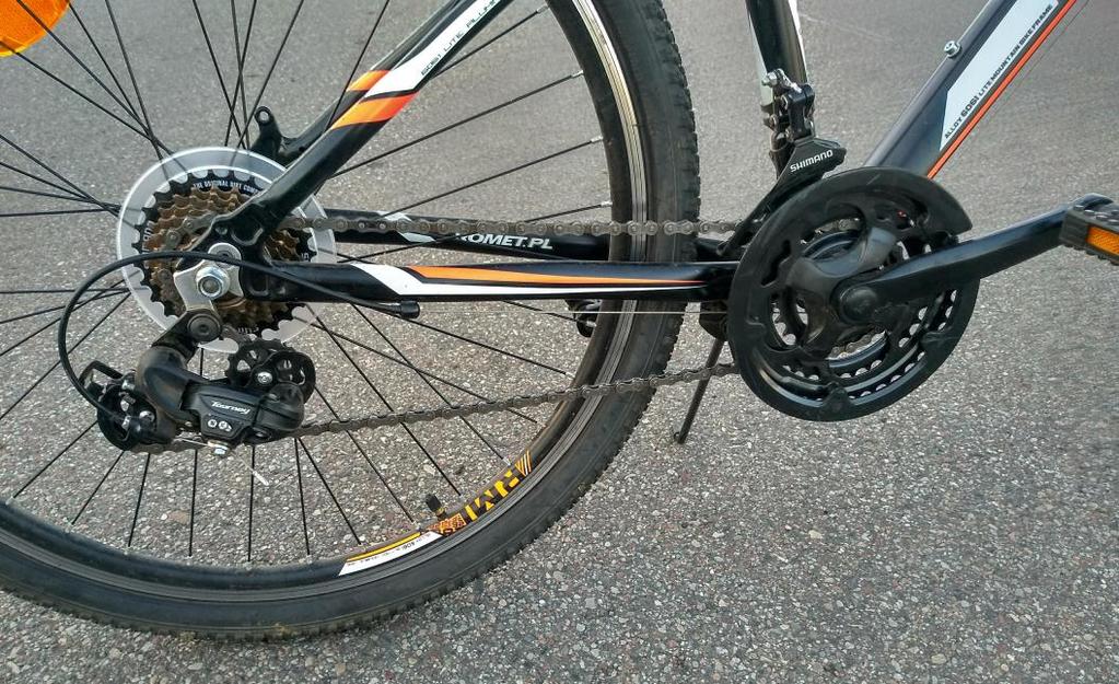 Maszyny proste Przekładnia Mechanizm, który służy do przekazania ruchu z elementu napędowego (czynnego) na napędzany (bierny) przy jednoczesnej zmianie
